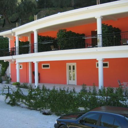 Nikas Villa Orange Apartments Parga Exteriör bild