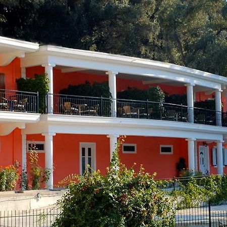 Nikas Villa Orange Apartments Parga Exteriör bild