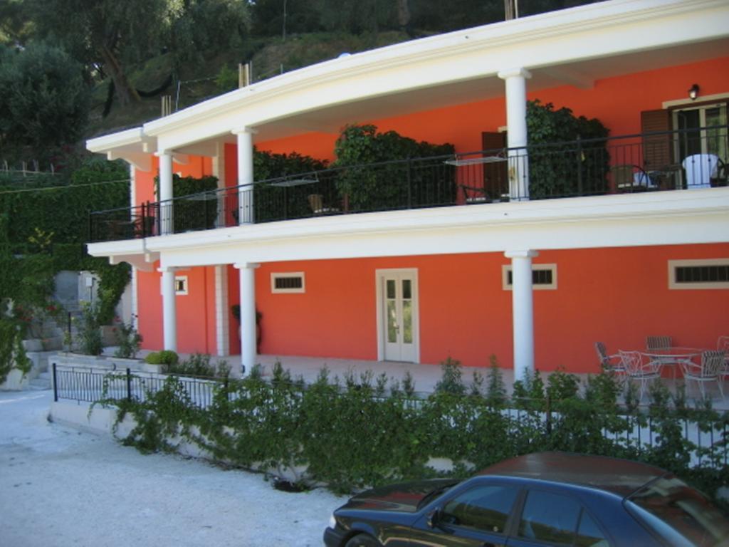 Nikas Villa Orange Apartments Parga Exteriör bild